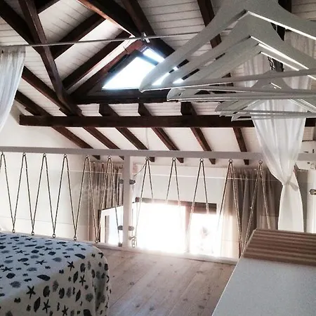 Vira Demir マルマリス