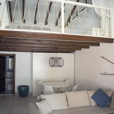 Vira Demir マルマリス